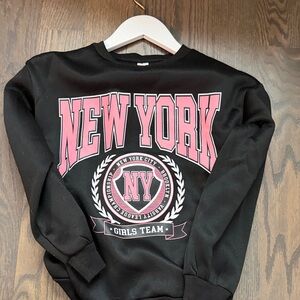 Black and Pink New York Sweatshirt and pants size 9